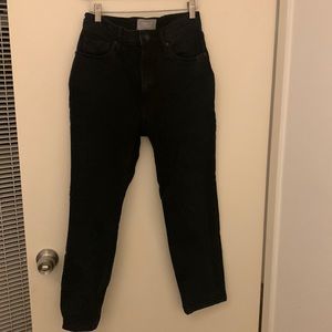 Everlane original cheeky jean in washed black size 28 cropped